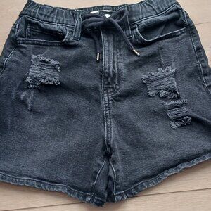 So Sz 3 26W Super high rise Boyfriend Shorts Black Denim